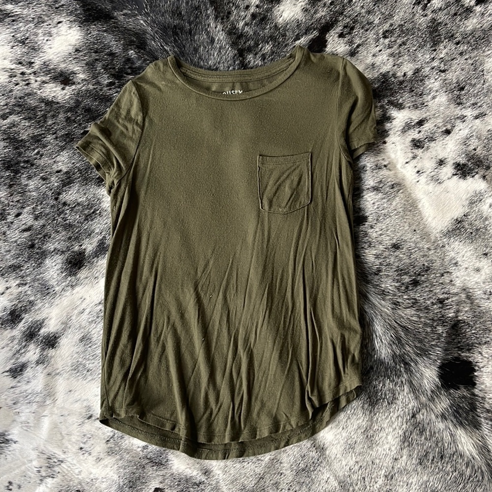 Aeropostal short sleeve pocket tee